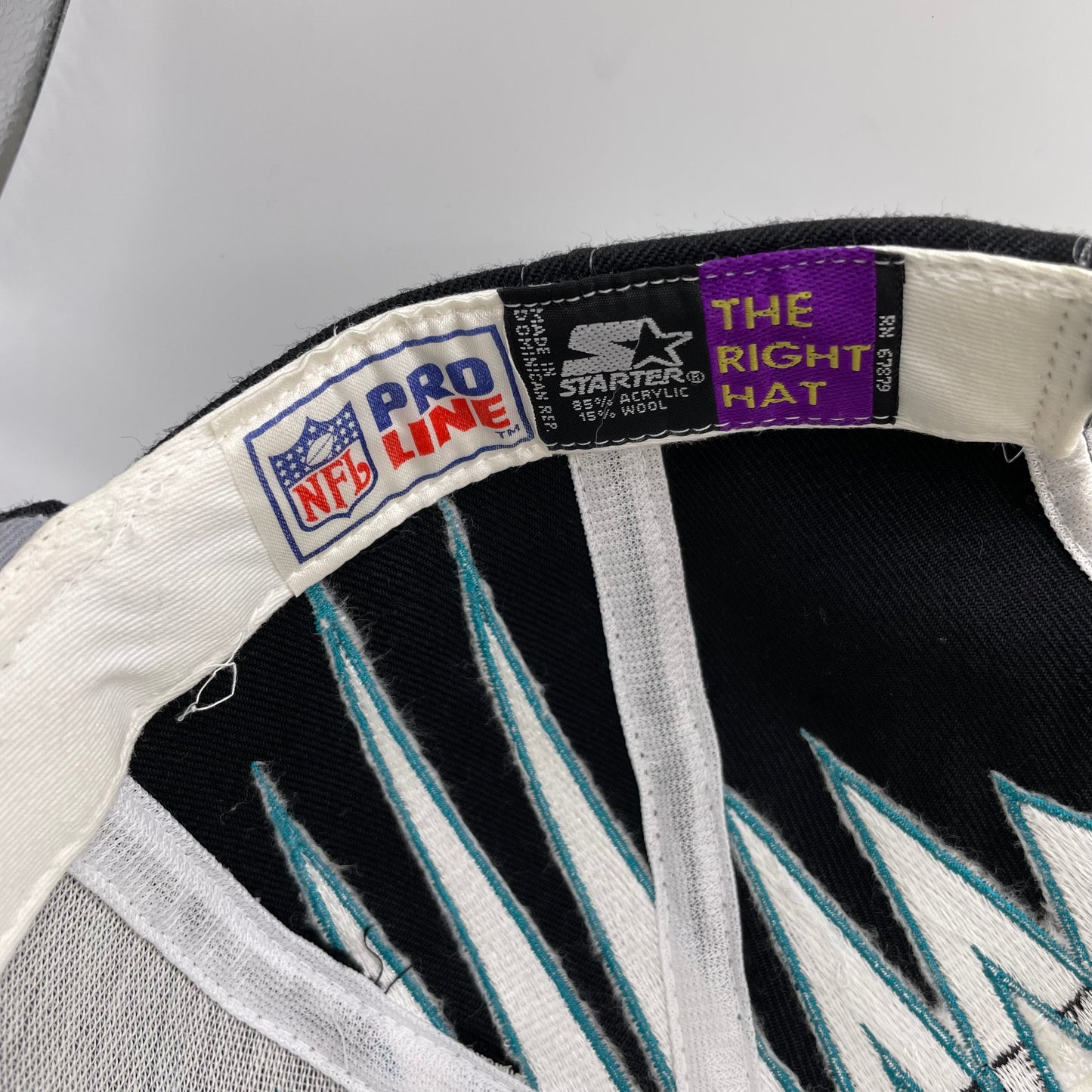 Vintage Jacksonville Jaguars STARTER "Shockwave" hat