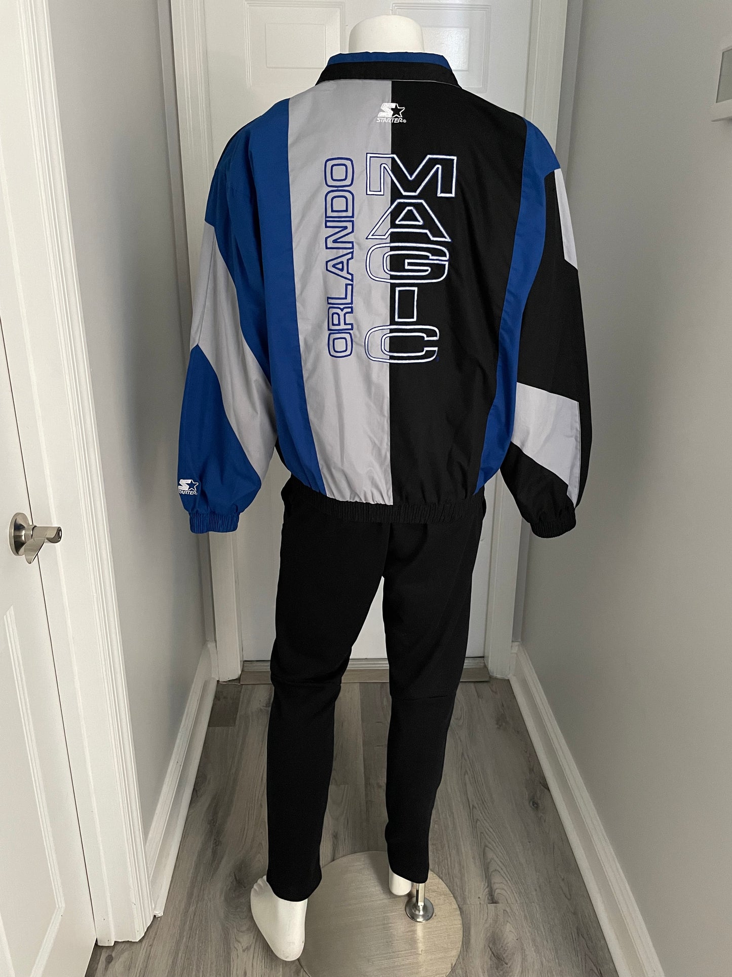 Vintage Orlando Magic STARTER windbreaker size LARGE