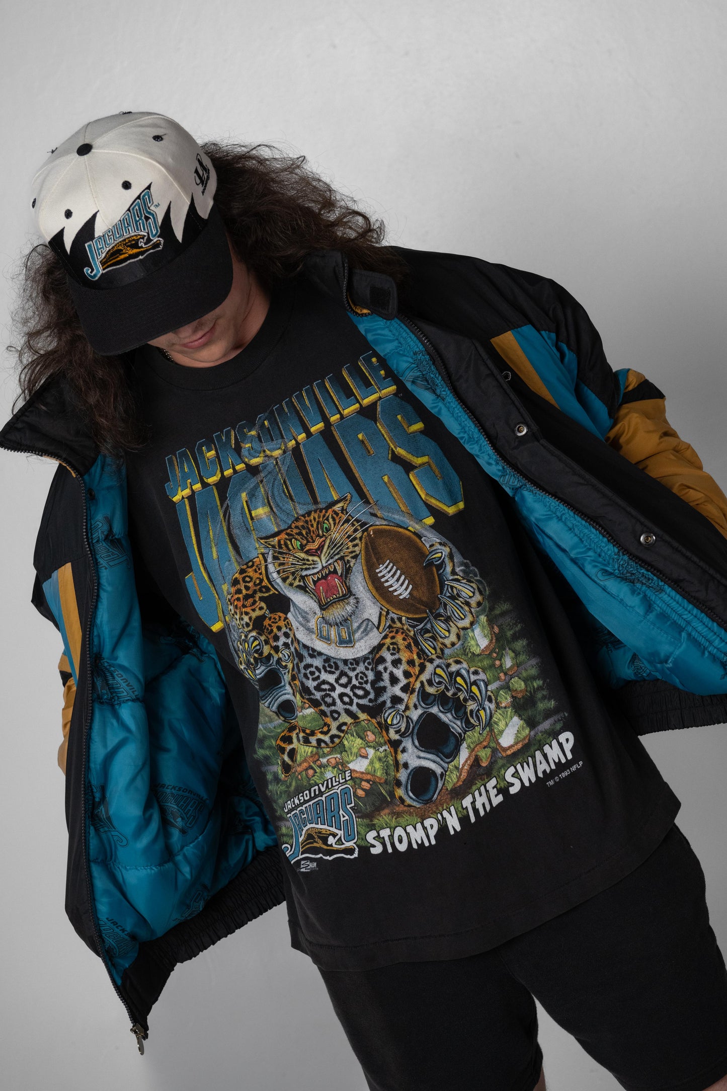 Vintage Jacksonville Jaguars 1993 banned logo SALEM shirt size XL