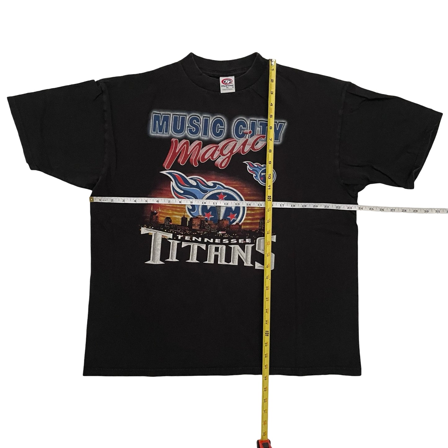 Tennessee Titans Vintage Music City True Fan skyline shirt size XL