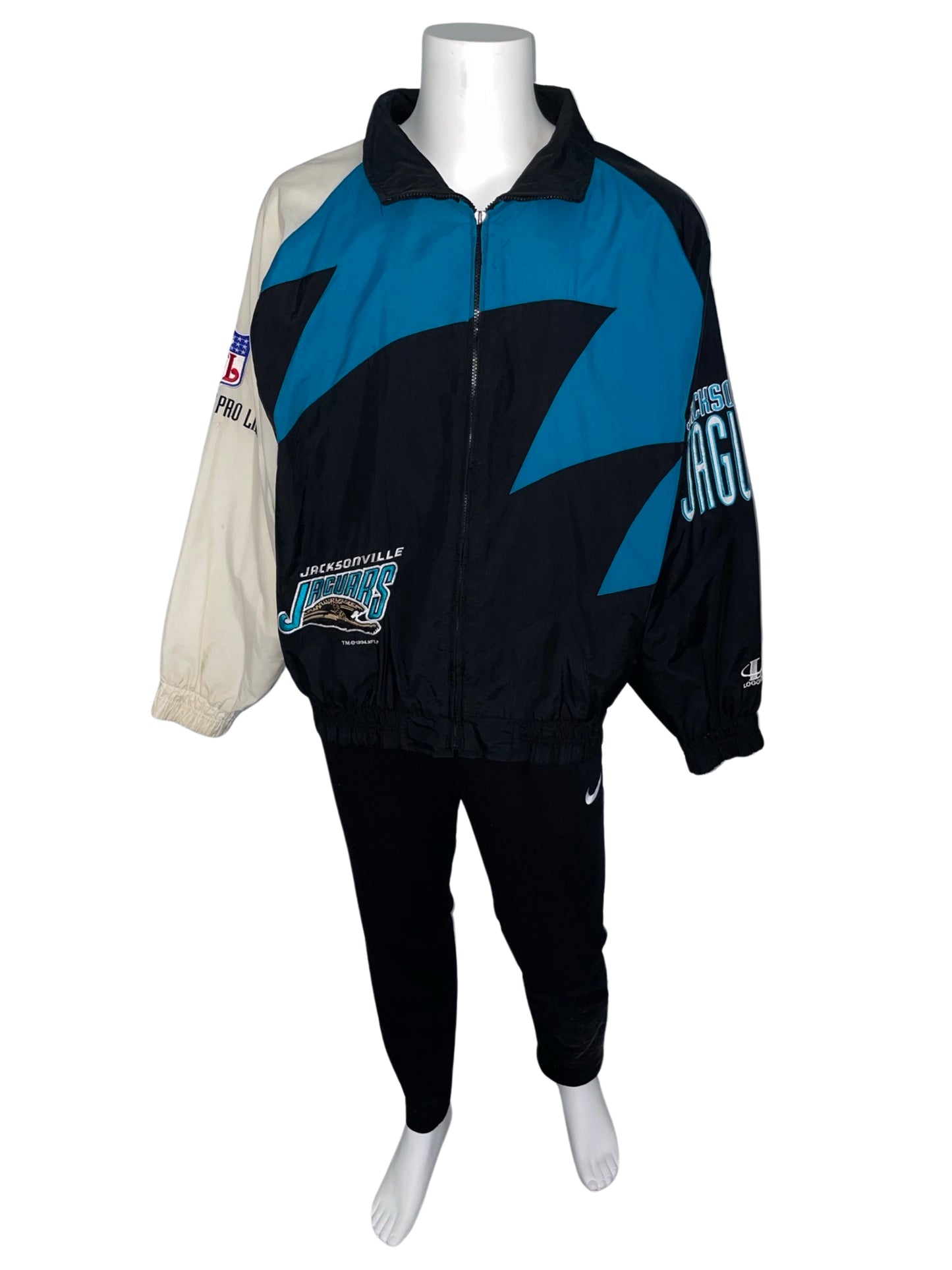 Vintage Jacksonville Jaguars LOGO ATHLETIC "Sharktooth" windbreaker size XL